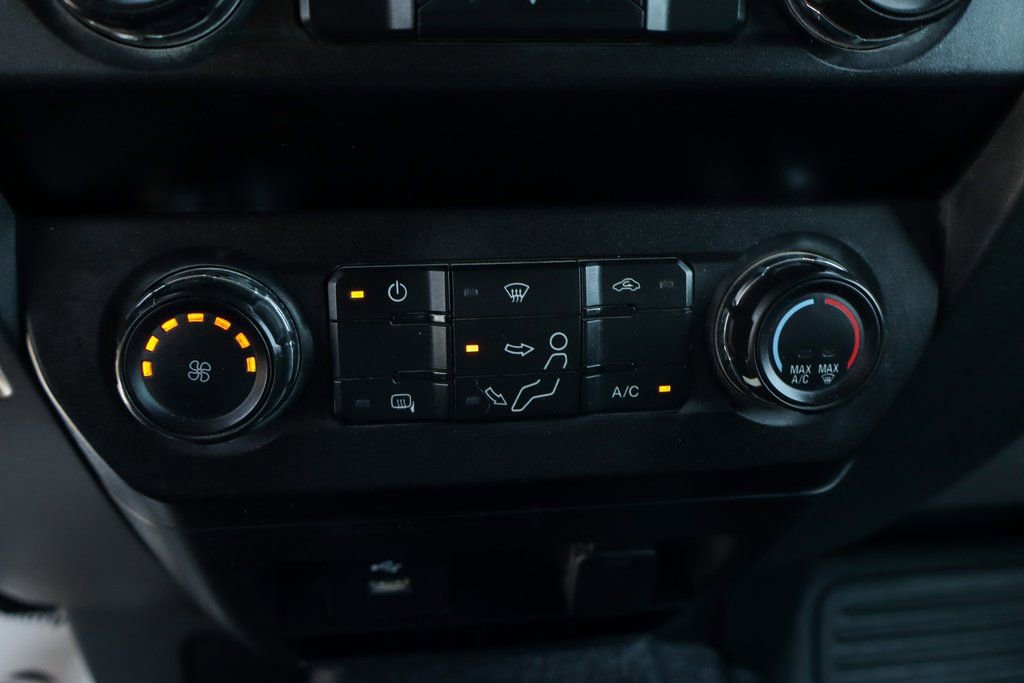 Used 2019 Ford F250 XL w/ Power Equipment Group AWD/4WD image 32