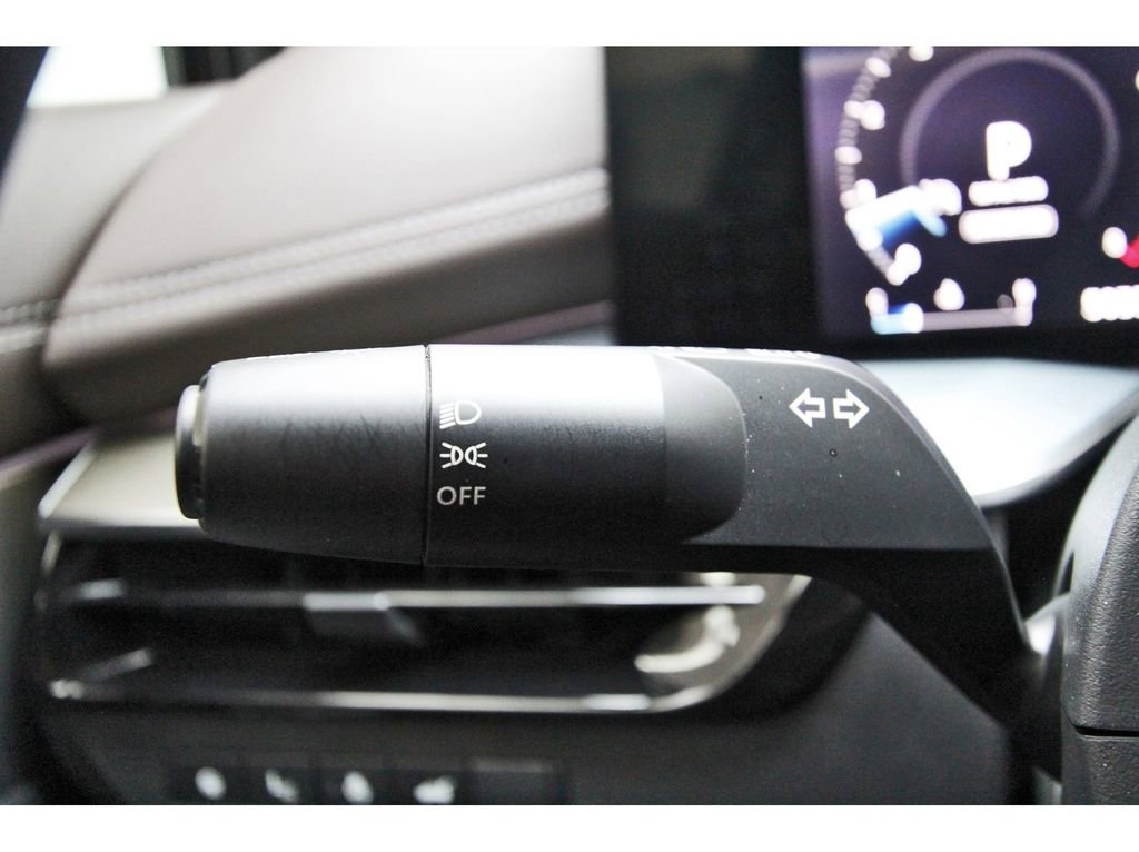 Used 2025 Nissan Murano Platinum w/ Cargo Package image 11