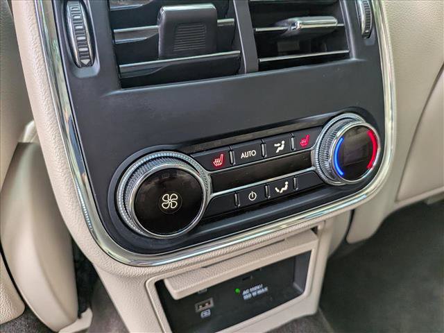 Used 2018 Lincoln Continental Reserve AWD/4WD image 23
