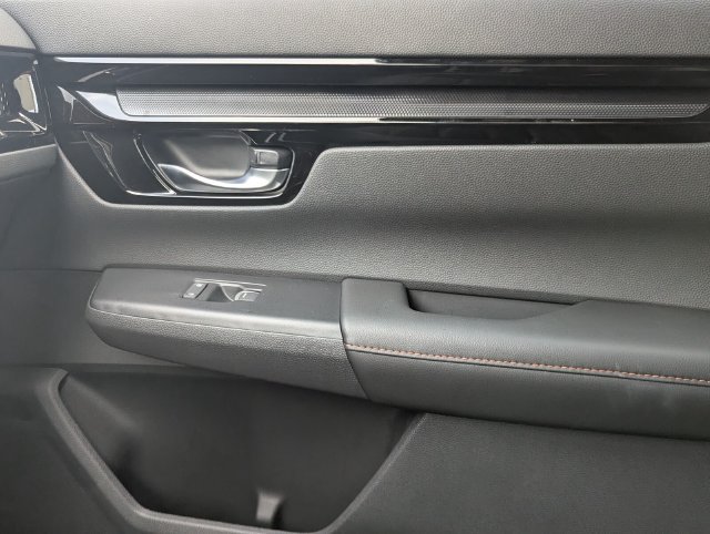 Used 2025 Honda CR-V Sport Touring image 28