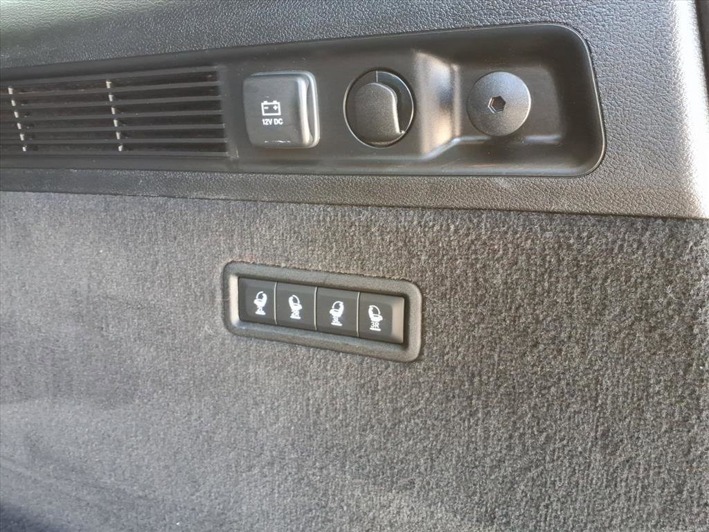 Used 2022 Jeep Grand Wagoneer Series II w/ Convenience Group III image 18