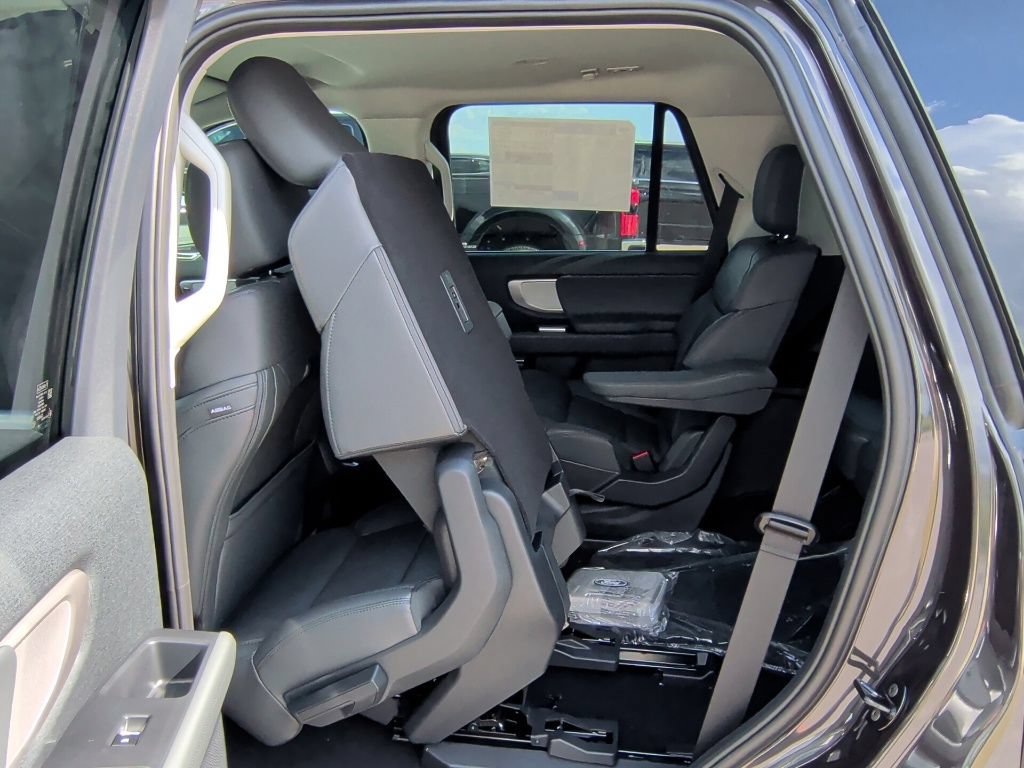 New 2026 Ford Expedition Active RWD image 36