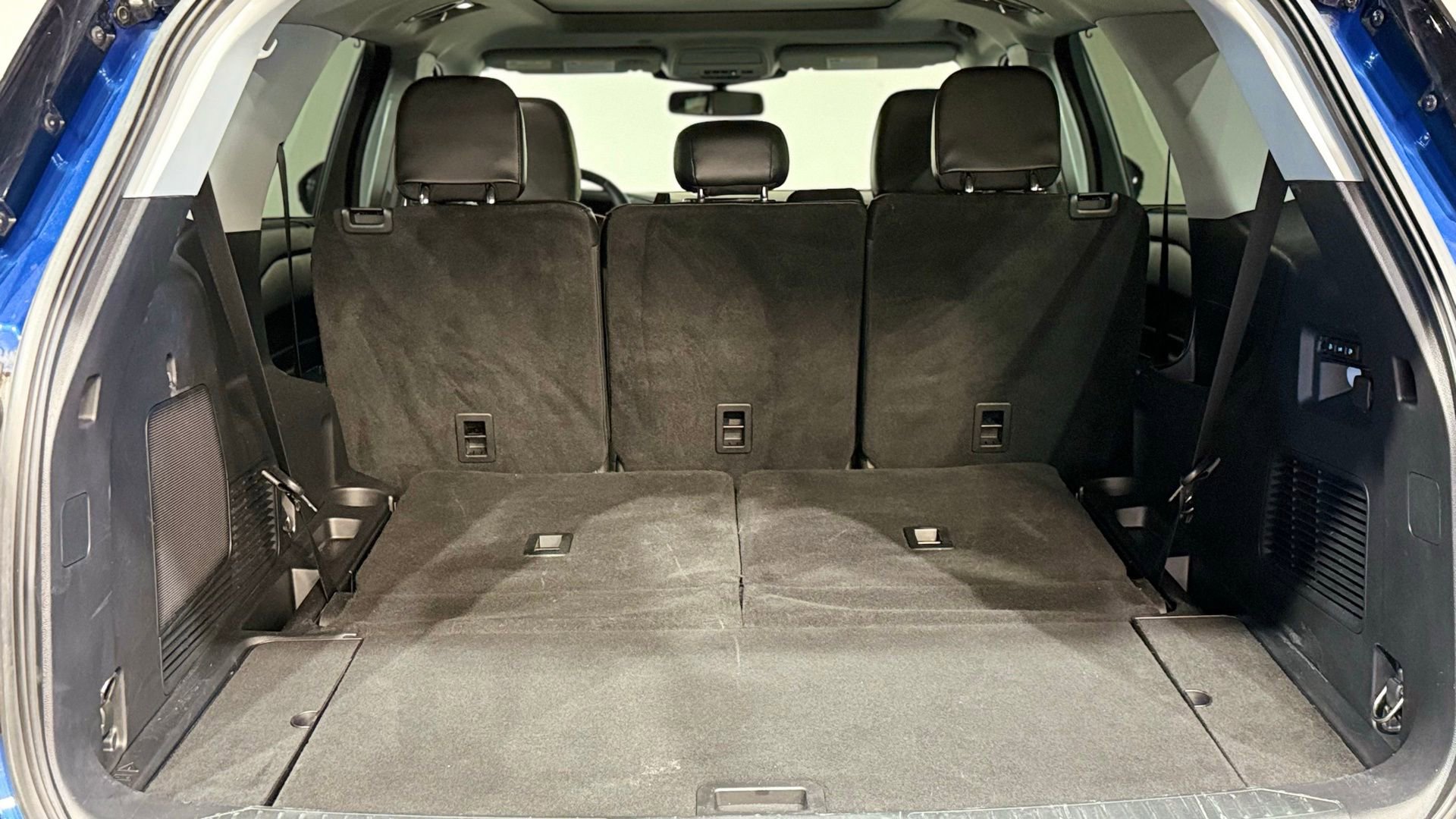 Used 2021 Ford Explorer Limited w/ Equipment Group 301A image 36