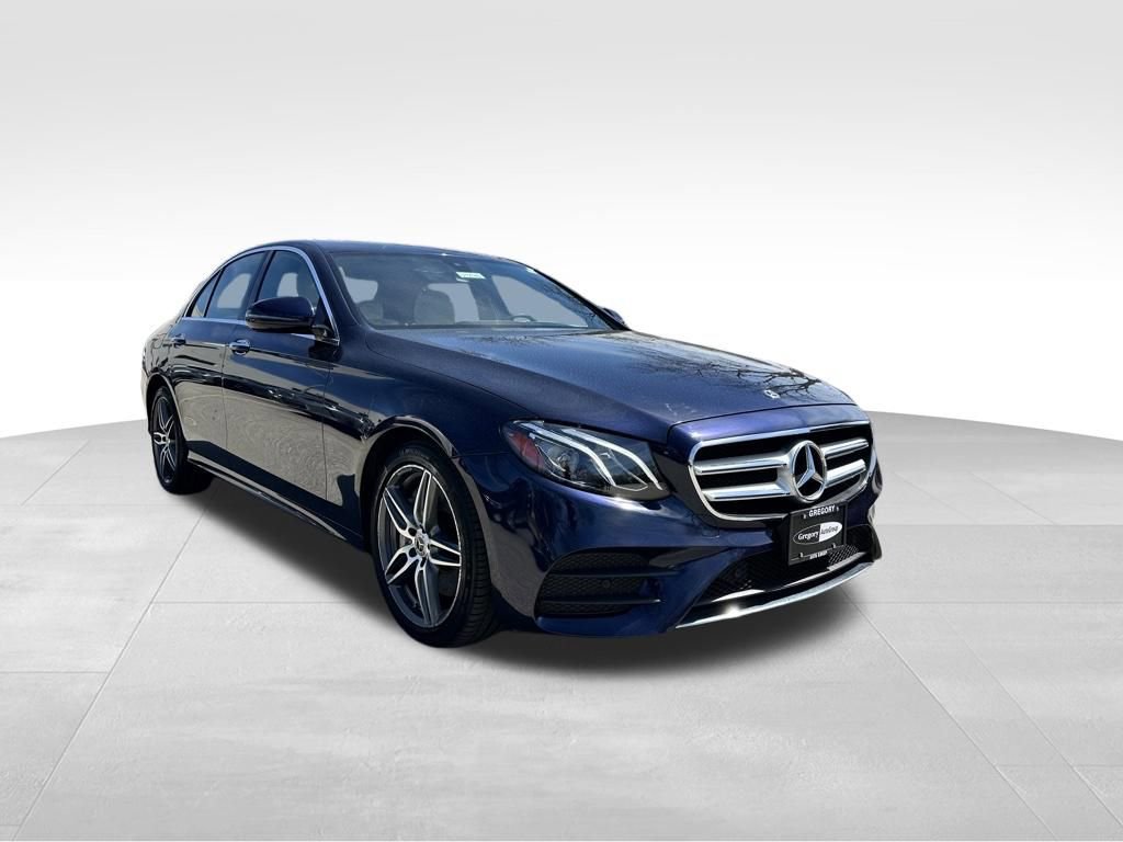 Used 2017 Mercedes-Benz E 300 4MATIC image 5