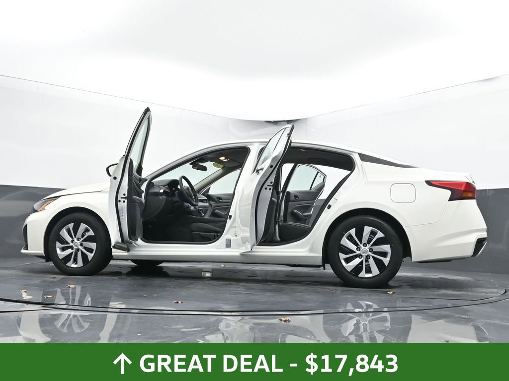 Used 2024 Nissan Altima 2.5 S FWD image 72