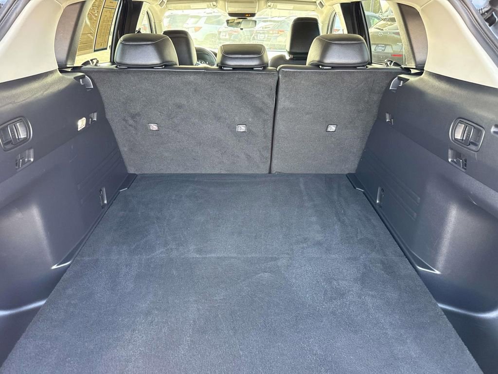 Used 2025 MAZDA CX-50 AWD 2.5 S w/ Preferred Package image 9