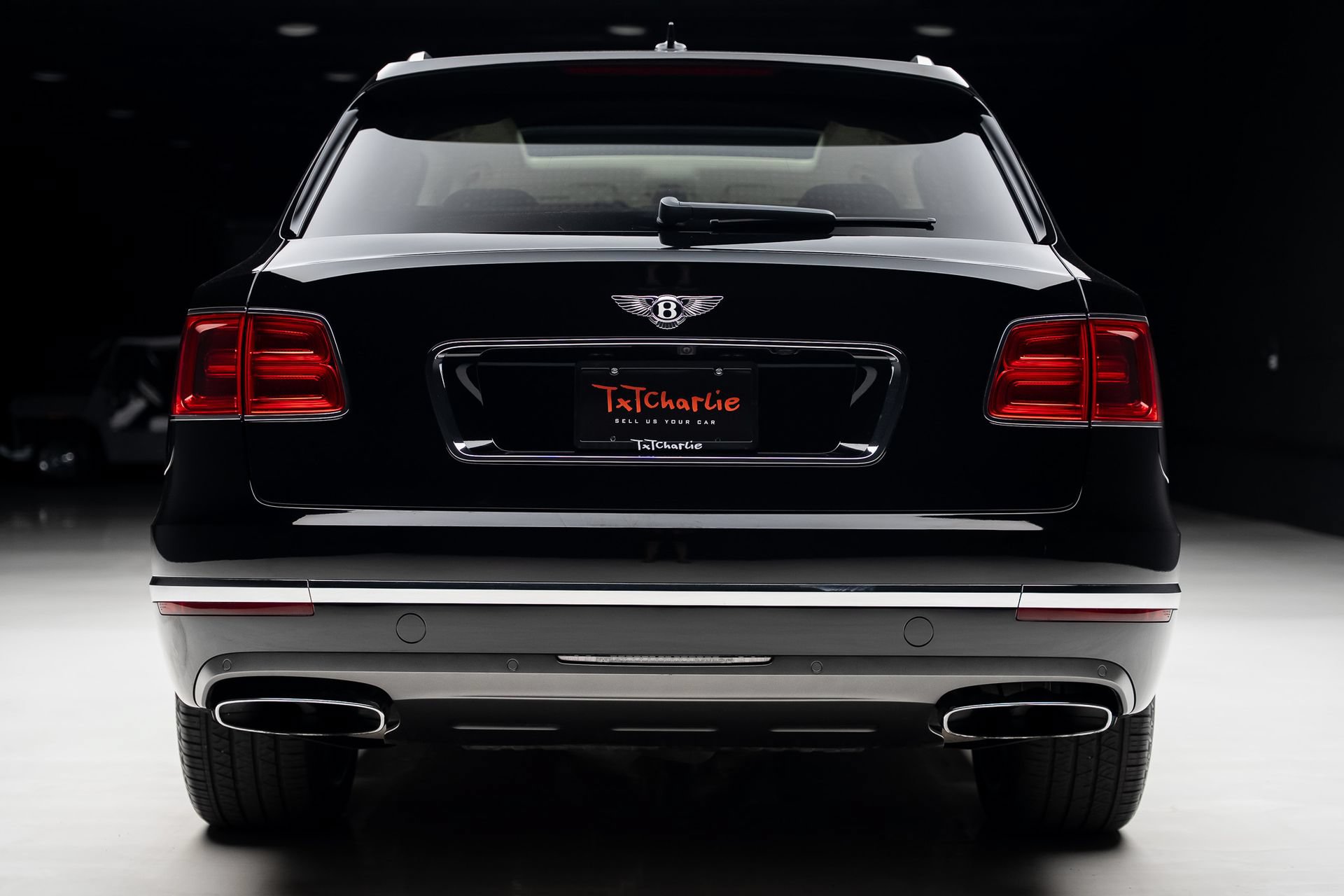 Used 2018 Bentley Bentayga AWD/4WD image 27