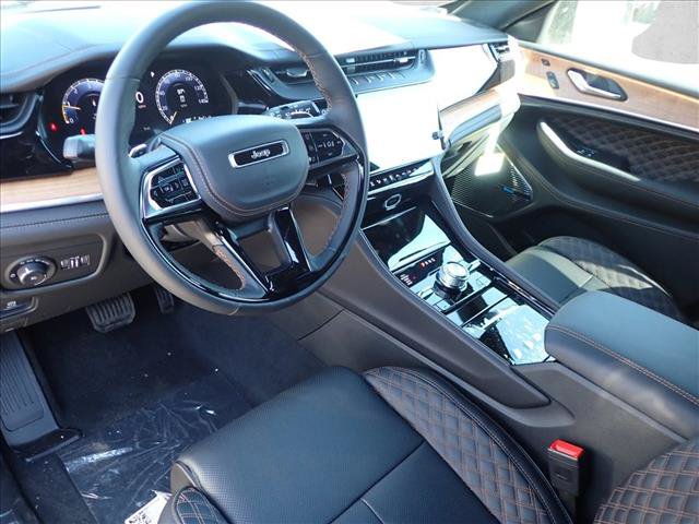 New 2026 Jeep Grand Cherokee Summit AWD/4WD image 12