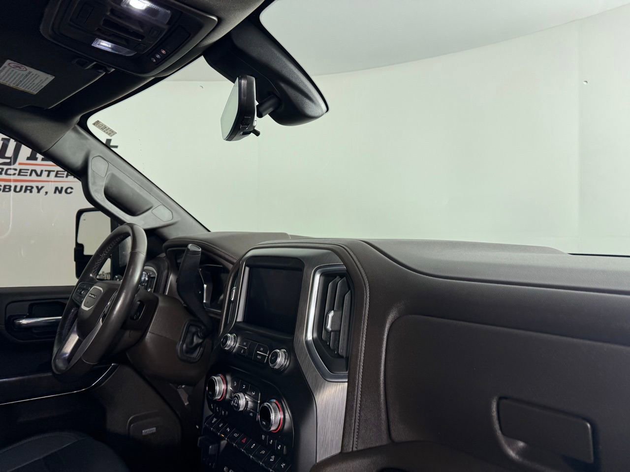 Used 2022 GMC Sierra 2500 Denali w/ Denali Ultimate Package image 32