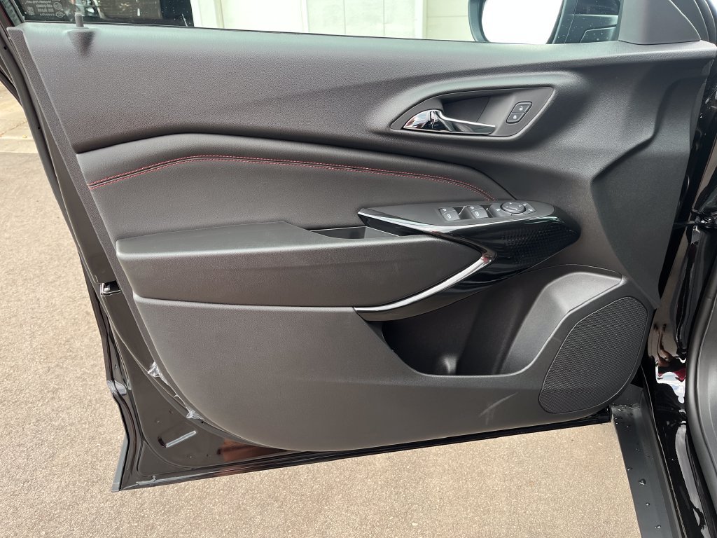 New 2026 Chevrolet Trax RS w/ Driver Confidence Package FWD image 10