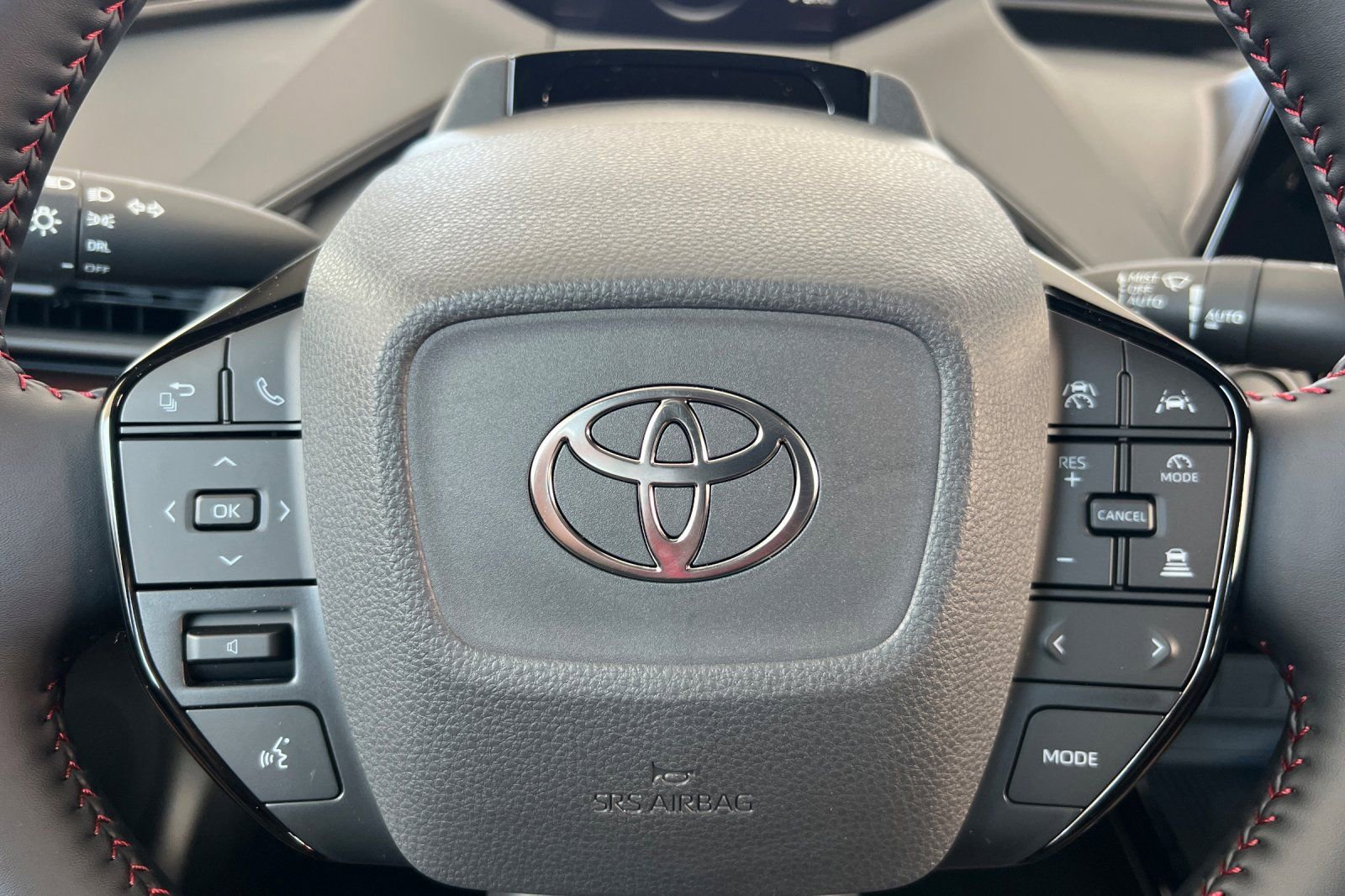 New 2026 Toyota Prius Plug-In Hybrid FWD image 25