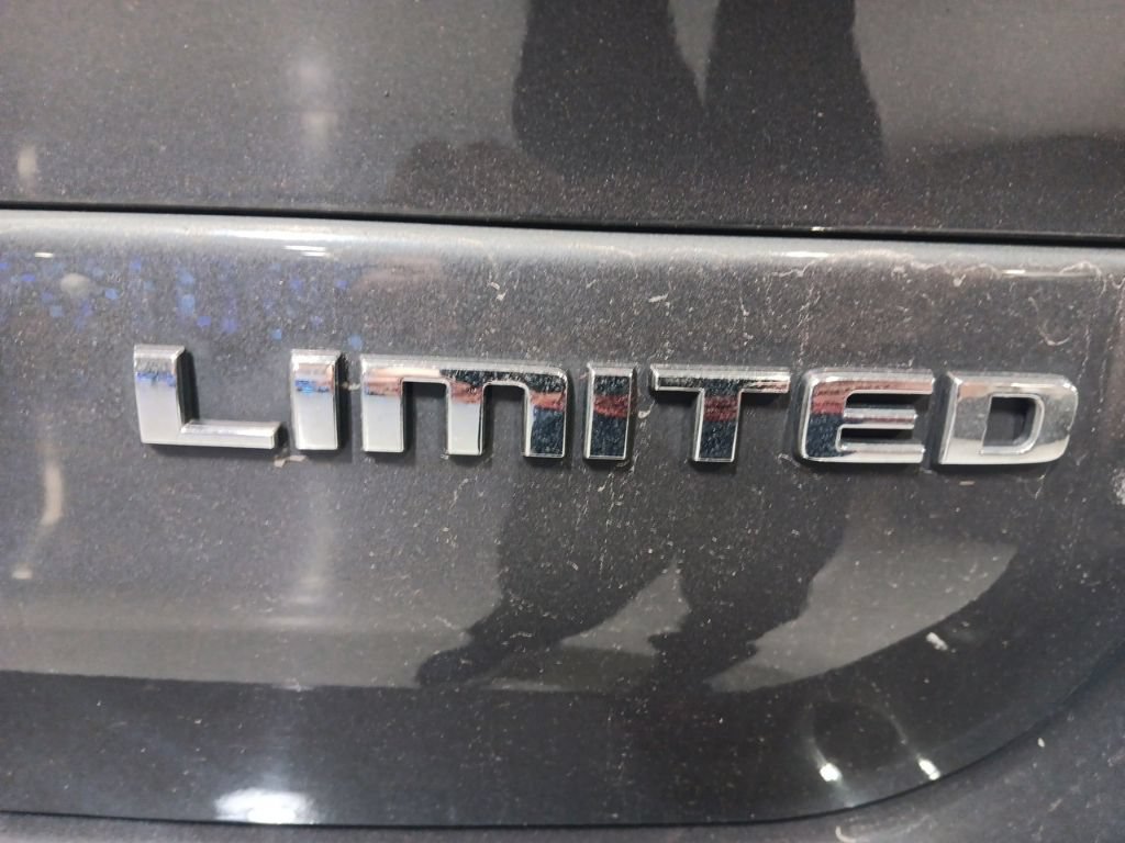 Used 2022 Jeep Grand Cherokee L Limited AWD/4WD image 13