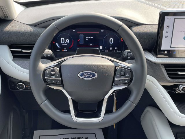 New 2026 Ford Explorer Platinum w/ LUX Leather Package AWD/4WD image 16