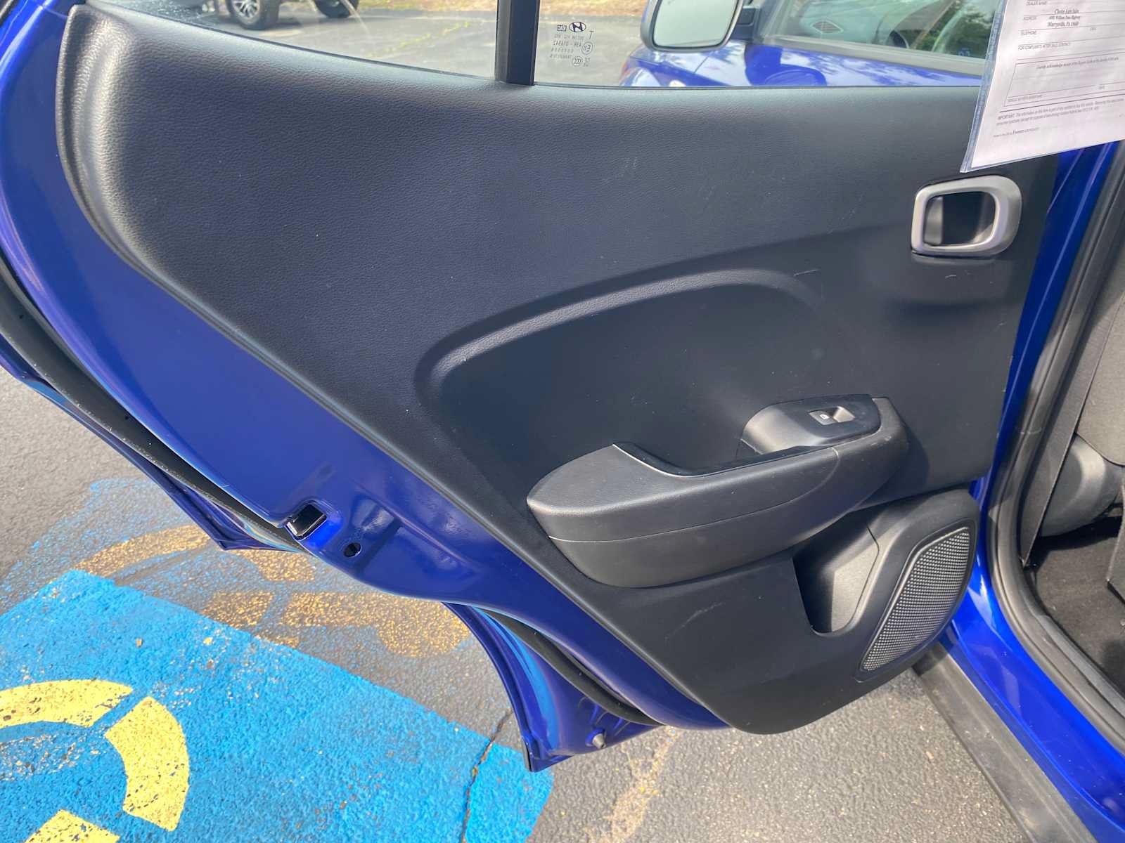 Used 2023 Hyundai Venue SEL FWD image 30