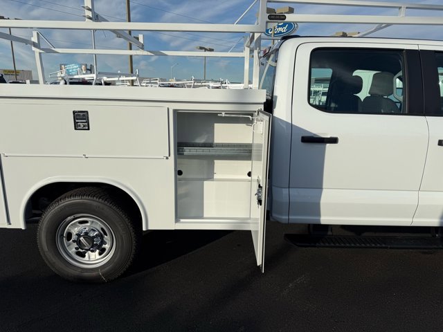 New 2026 Ford F250 XL w/ XL Chrome Package image 7