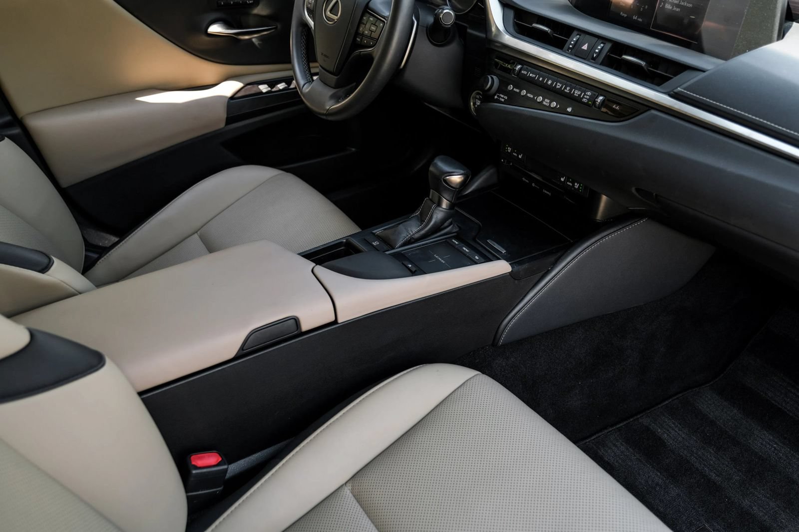 Used 2020 Lexus ES 350 w/ Premium Package FWD image 22