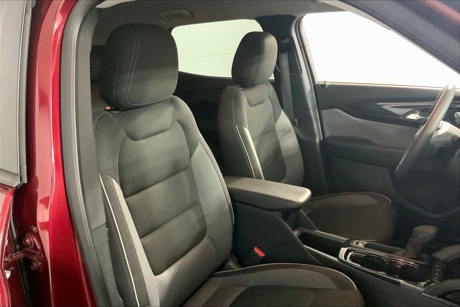 Used 2025 Chevrolet TrailBlazer LT w/ Driver Confidence Package image 7