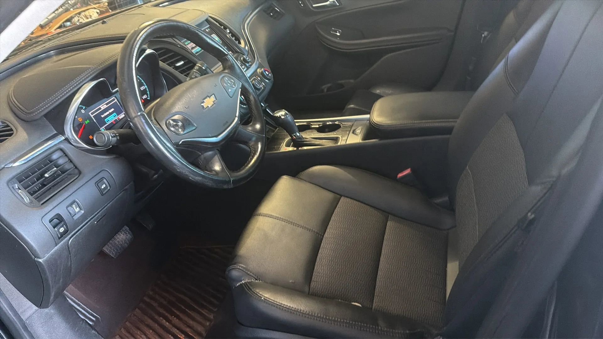 Used 2018 Chevrolet Impala LT image 26