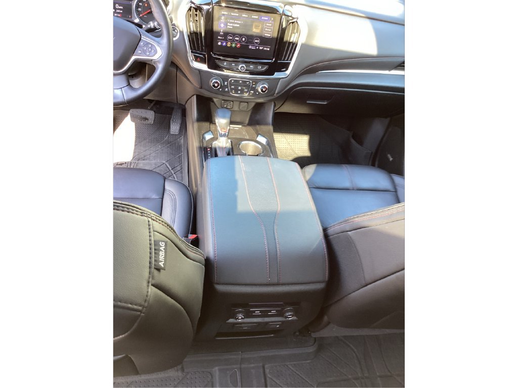 Used 2023 Chevrolet Traverse RS w/ LPO, Cargo Package AWD/4WD image 18