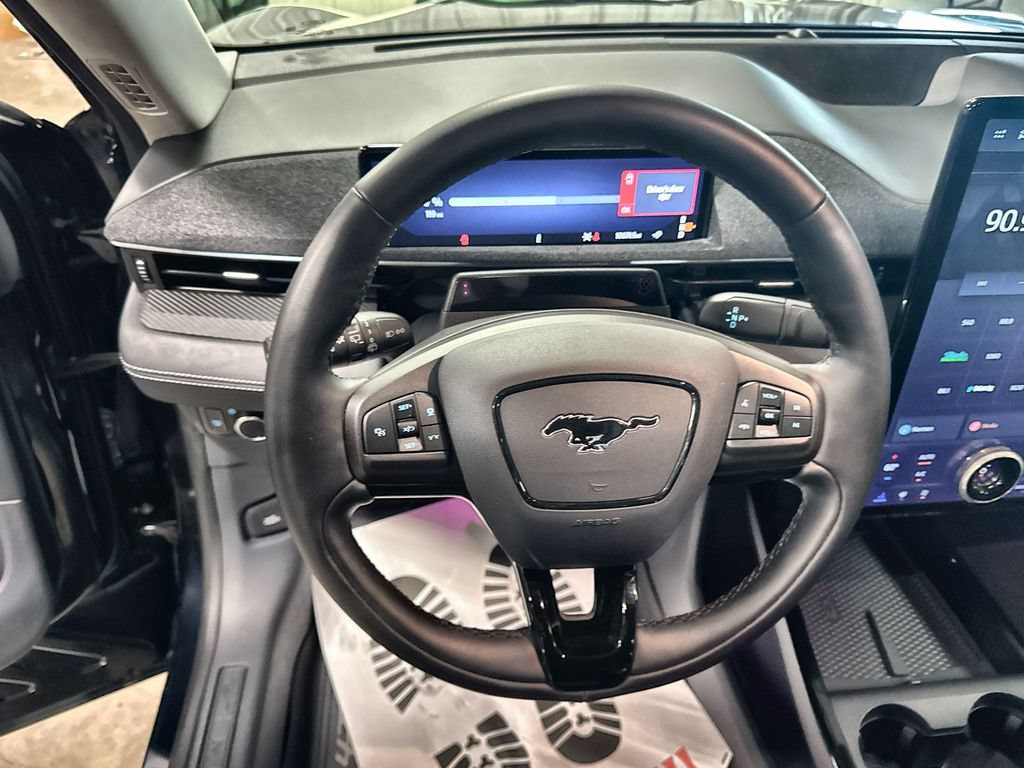 Used 2025 Ford Mustang Mach-E Premium RWD image 17