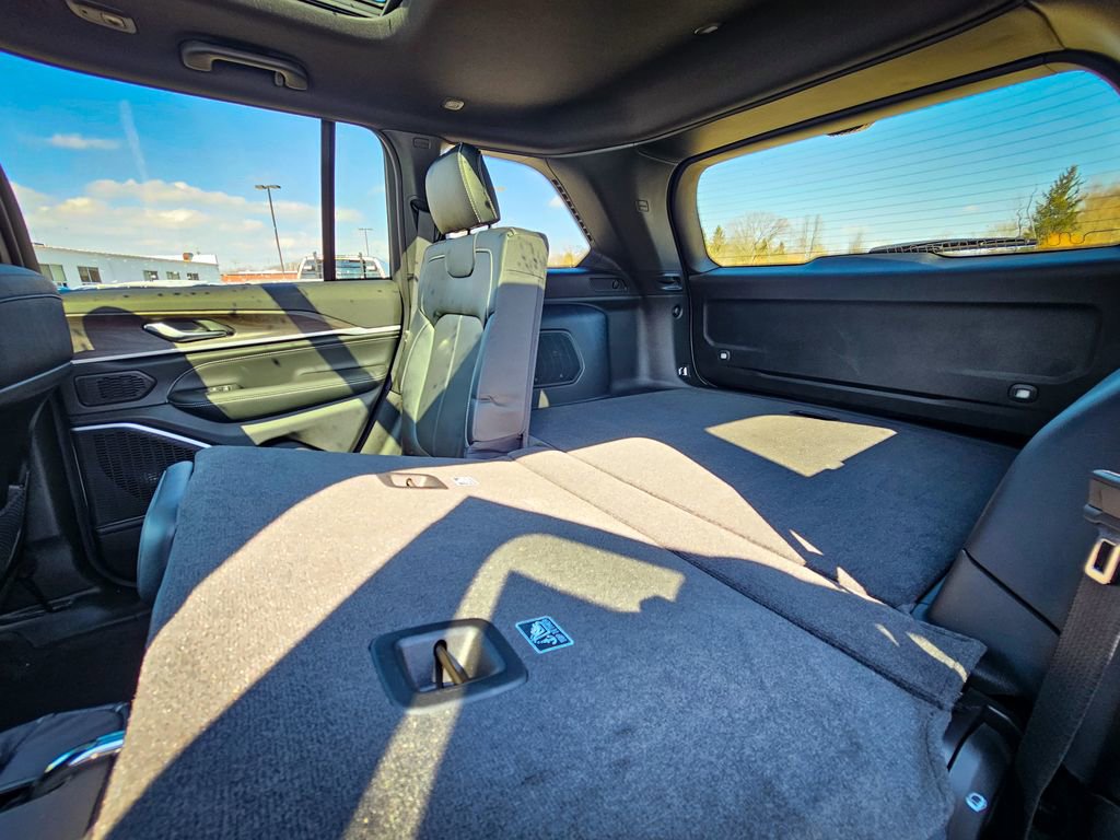 New 2026 Jeep Grand Cherokee Limited image 40