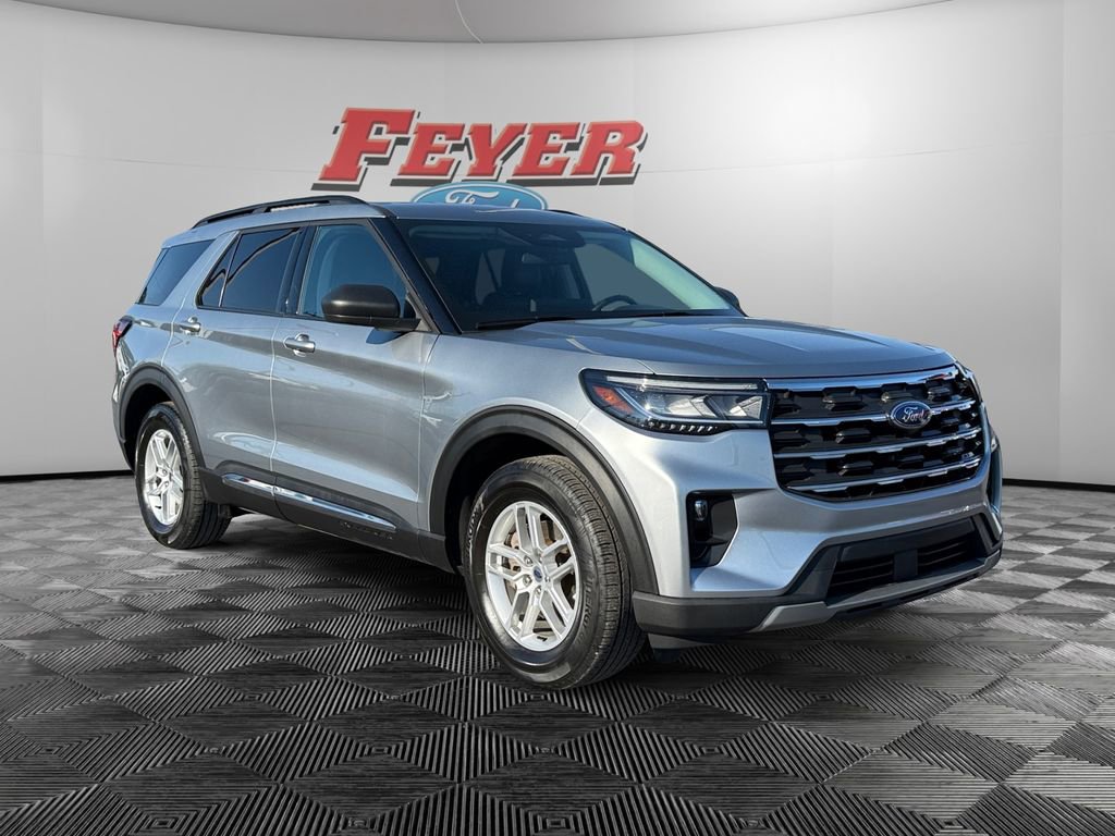Certified 2025 Ford Explorer Active w/ Active Comfort Package image 7