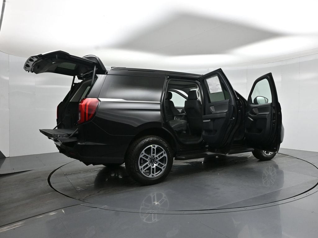 New 2026 Ford Expedition Active AWD/4WD image 5
