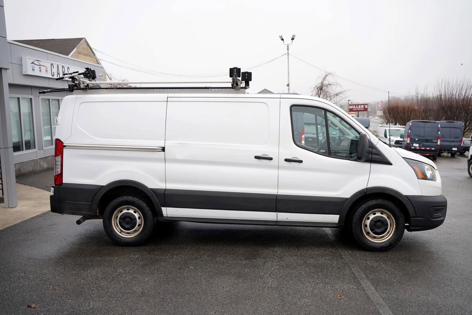 Used 2020 Ford Transit 150 Low Roof RWD image 7