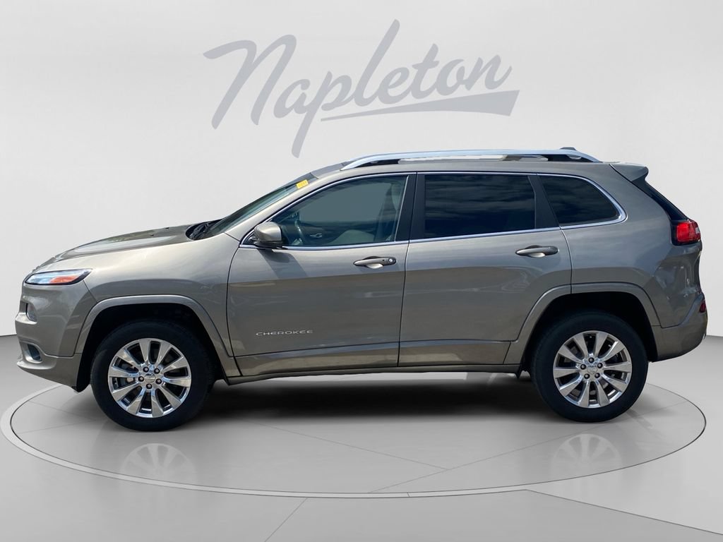 Used 2017 Jeep Cherokee Overland AWD/4WD image 4