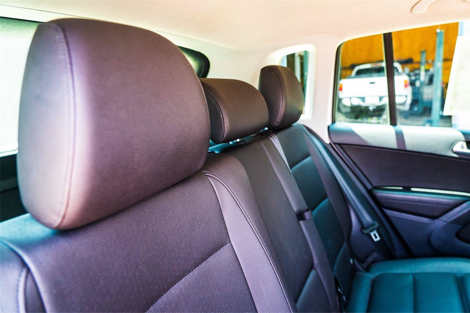 Used 2014 Volkswagen Tiguan SE FWD image 22