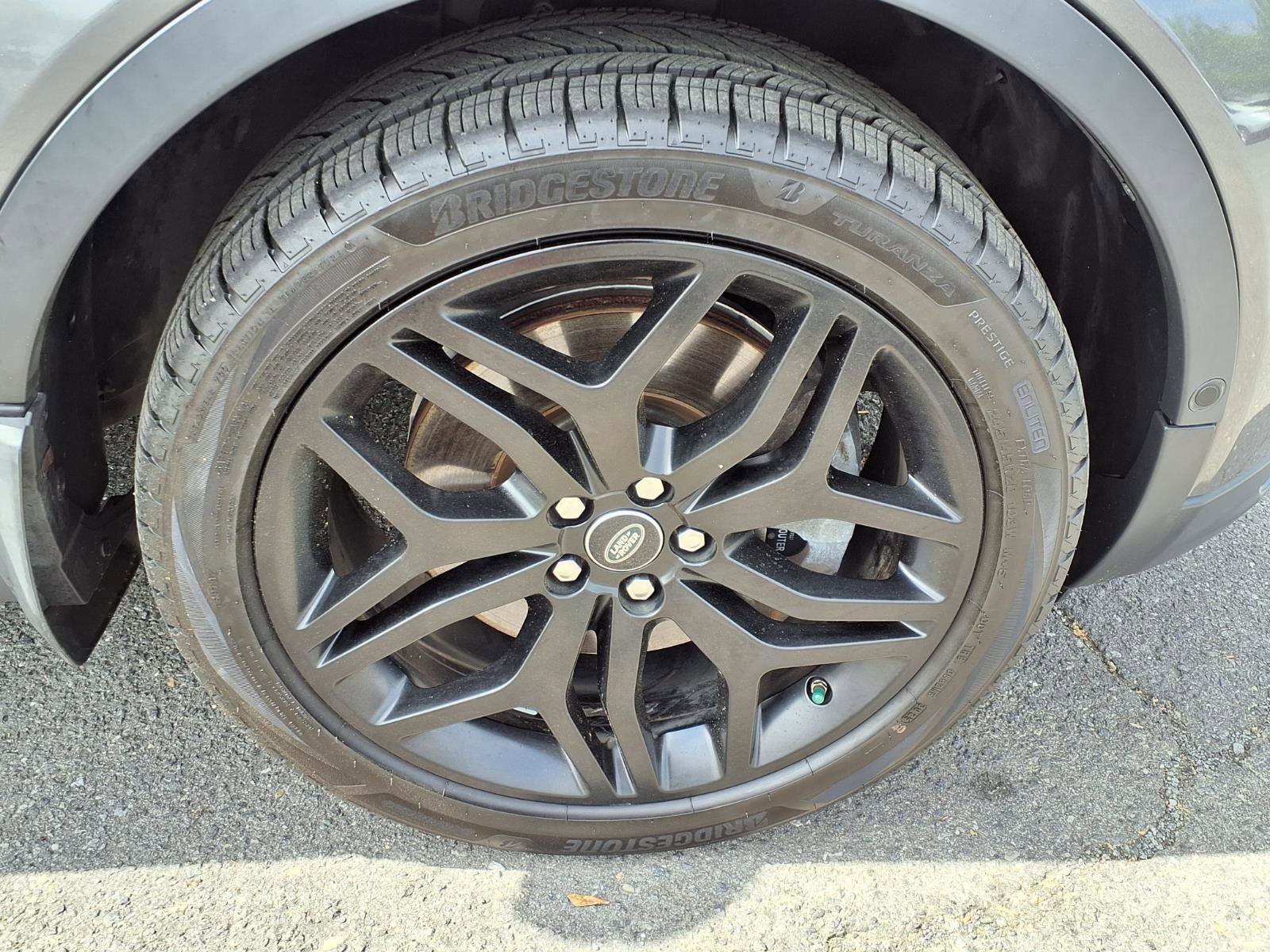 Used 2018 Land Rover Range Rover Evoque HSE Dynamic AWD/4WD image 13