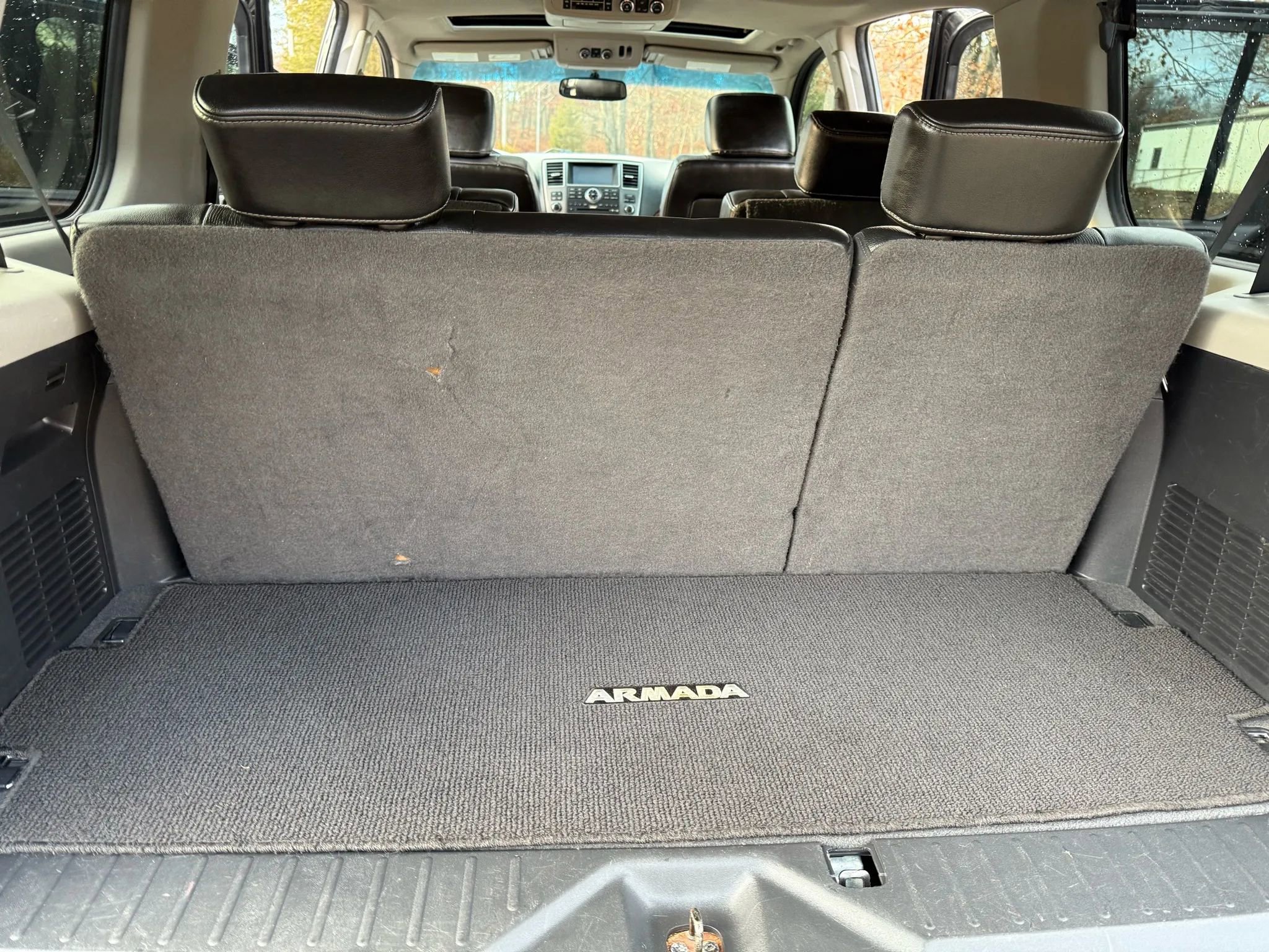 Used 2010 Nissan Armada Platinum w/ Captain Seat Pkg image 24