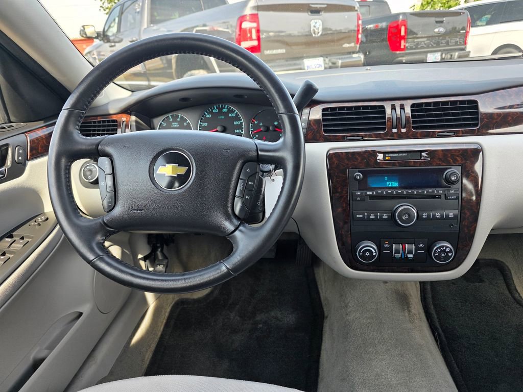 Used 2012 Chevrolet Impala LT FWD image 11