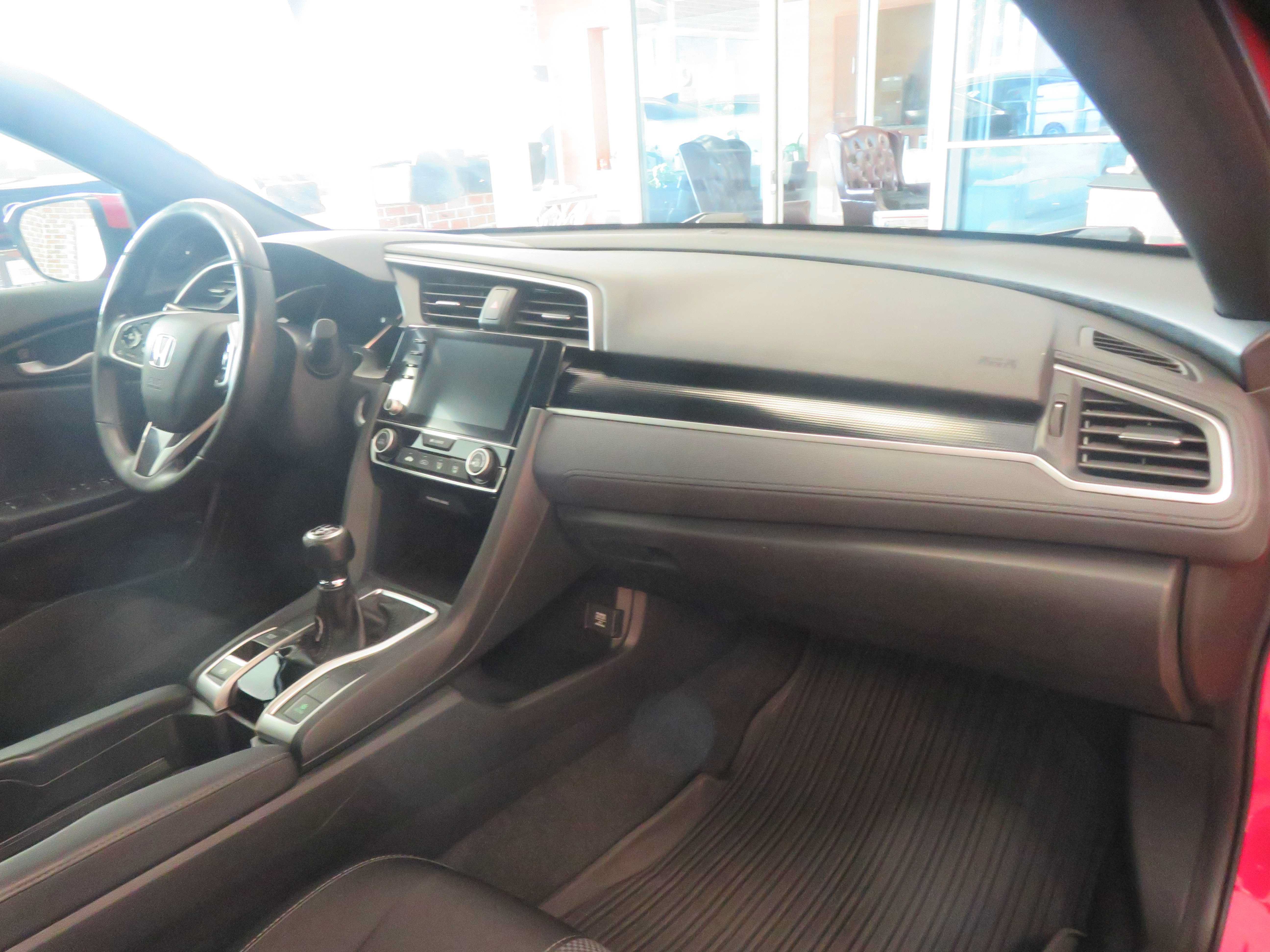 Used 2020 Honda Civic Sport image 28