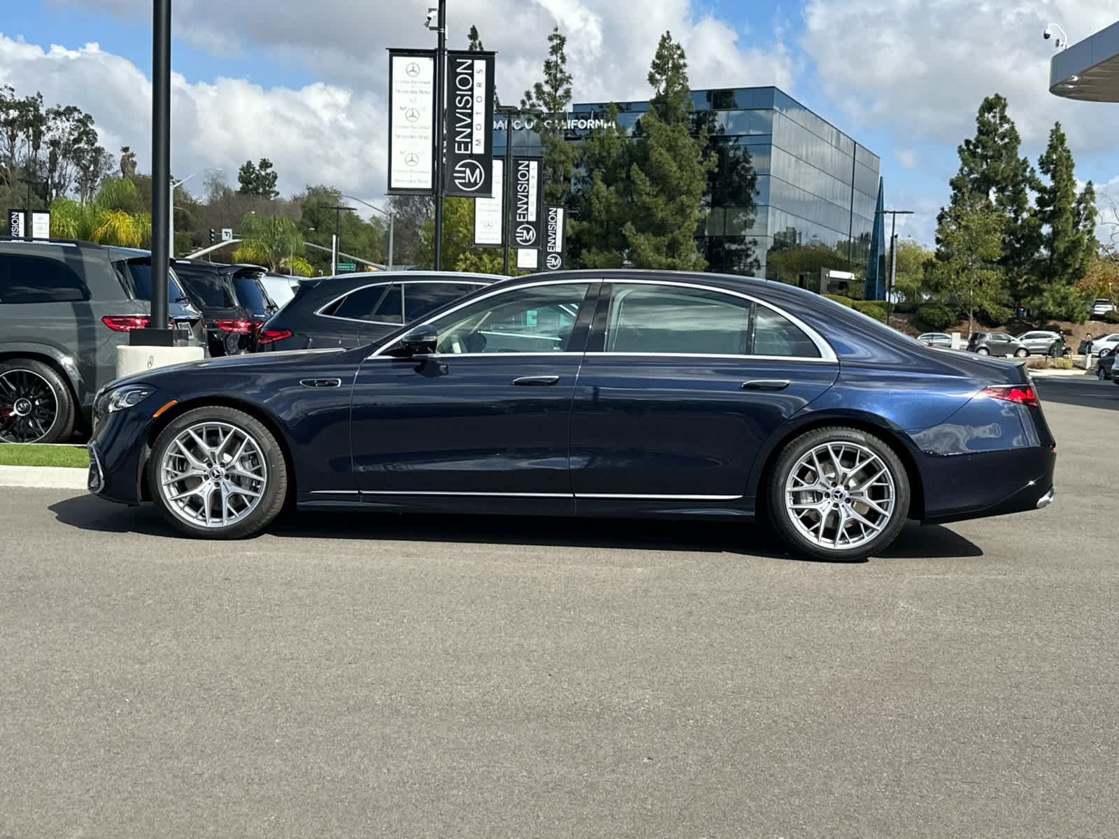 New 2027 Mercedes-Benz S 580 4MATIC Sedan image 6