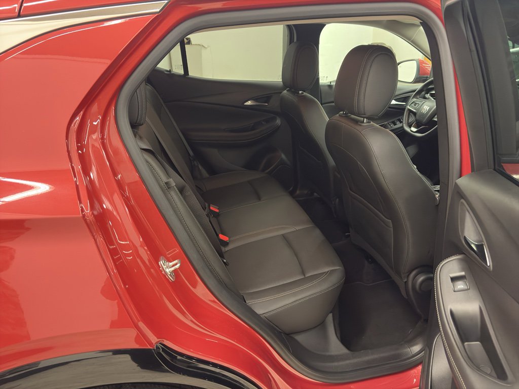 Used 2024 Buick Encore GX Sport Touring image 17