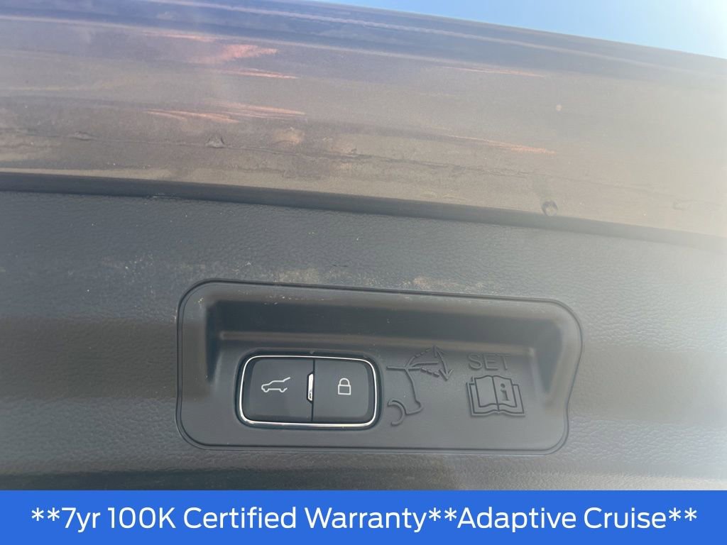 Used 2023 Ford Explorer XLT w/ Equipment Group 202A image 39