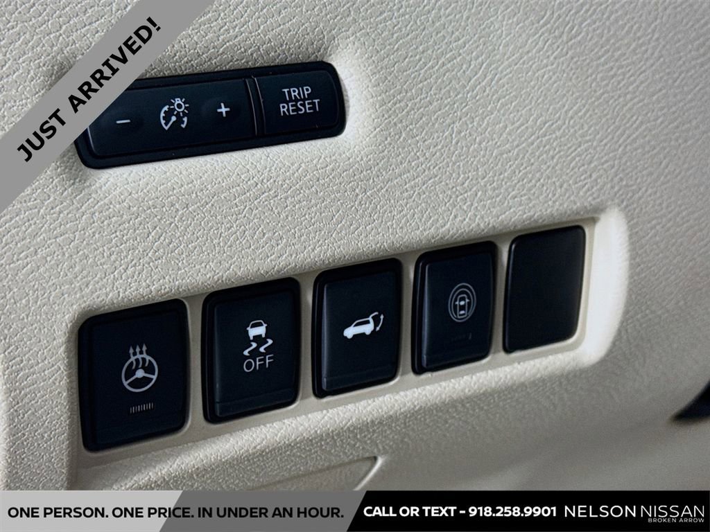 Certified 2019 Nissan Murano Platinum w/ Cargo Package image 10