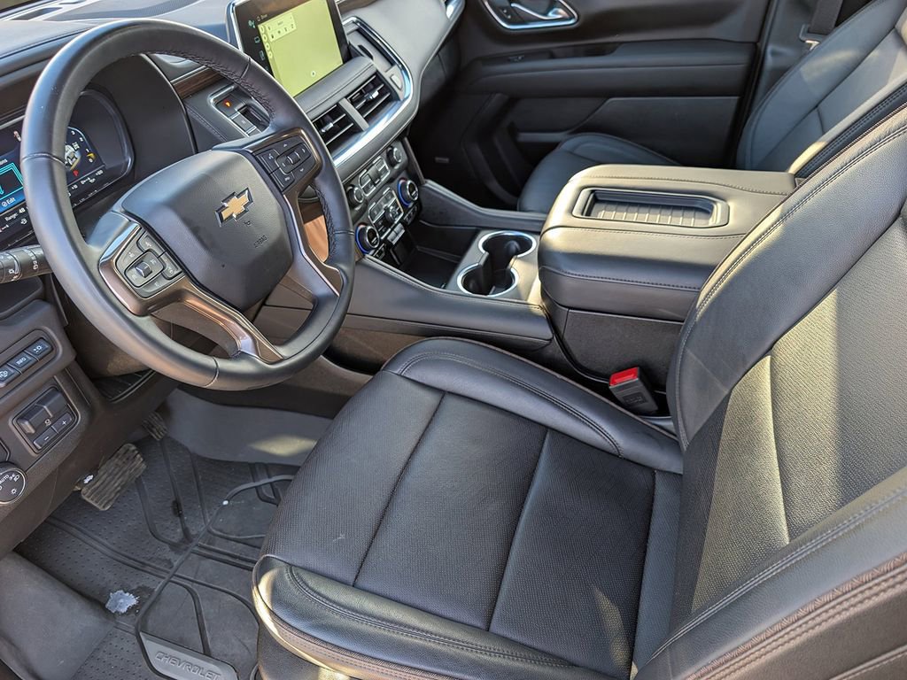 Used 2024 Chevrolet Tahoe High Country AWD/4WD image 14