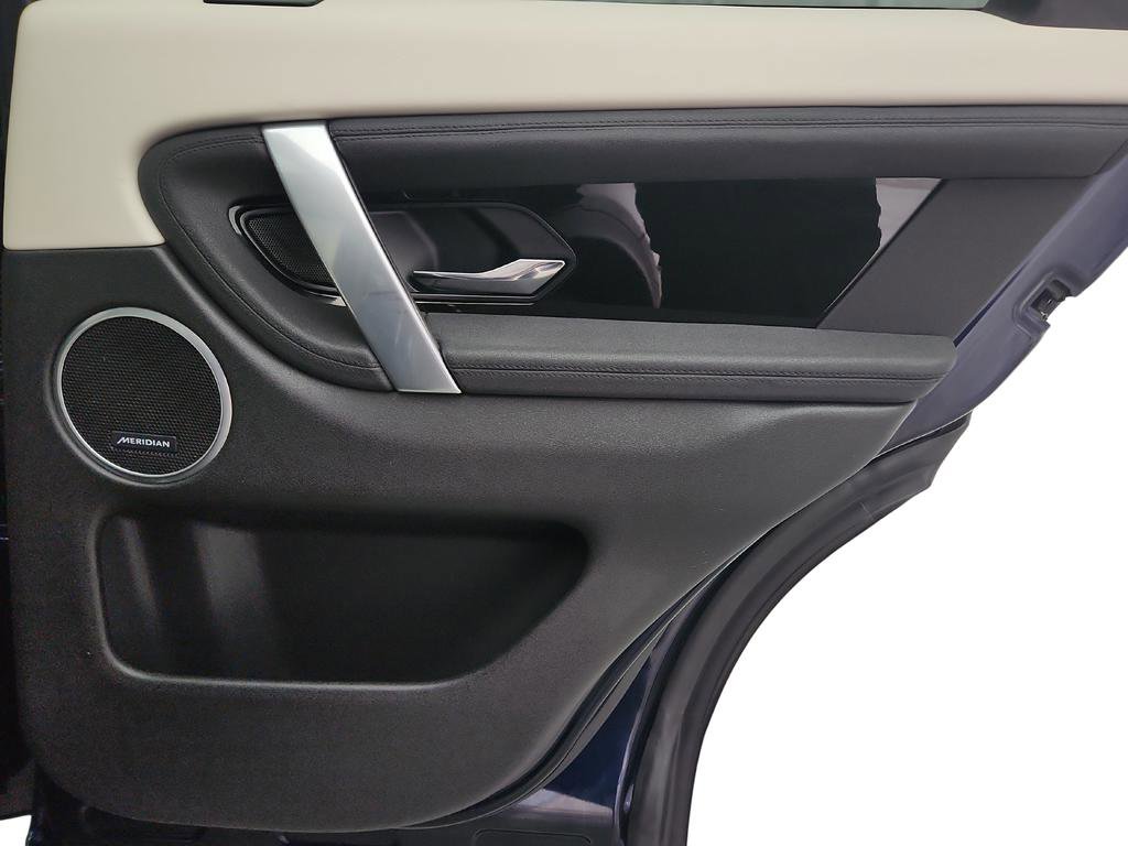 Used 2020 Land Rover Discovery Sport S image 36