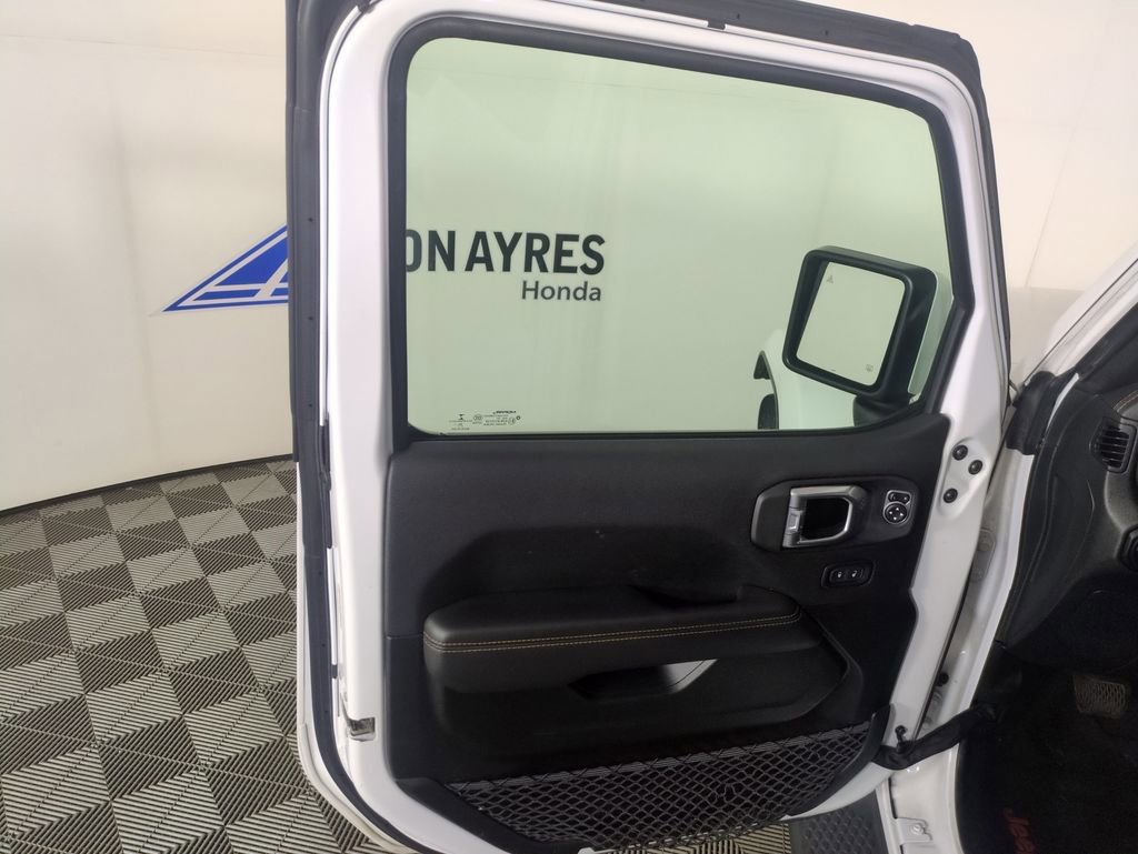 Used 2021 Jeep Wrangler Unlimited Sahara image 13