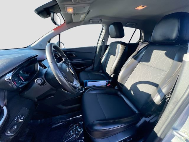 Used 2022 Chevrolet Trax LT w/ Driver Confidence Package AWD/4WD image 19