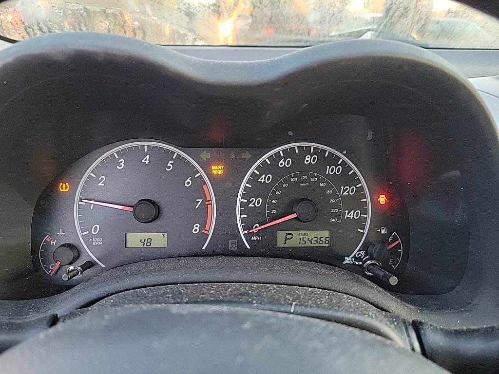 Used 2012 Toyota Corolla LE FWD image 11