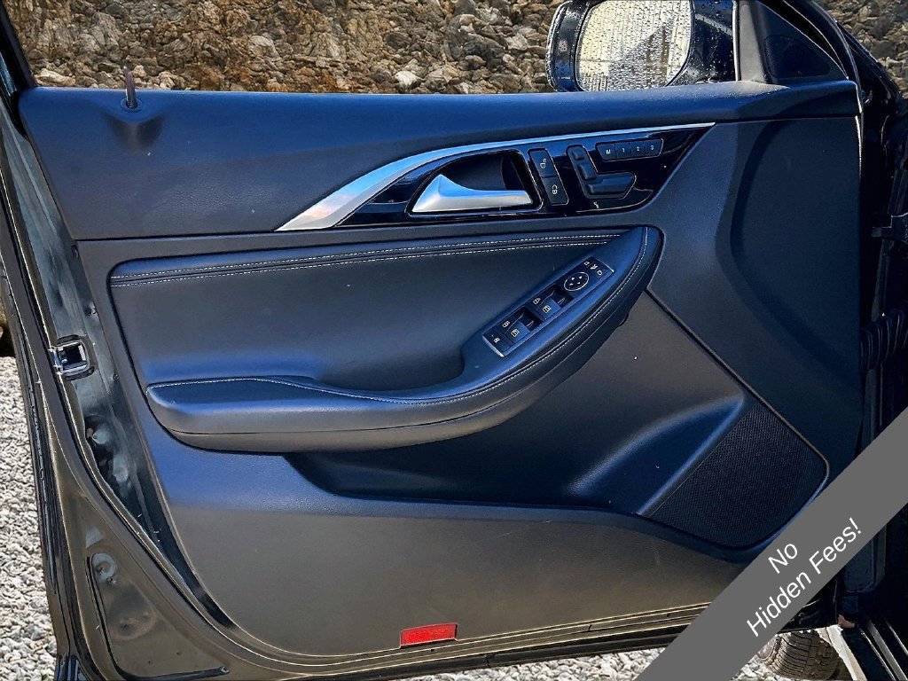 Used 2018 INFINITI QX30 AWD image 15