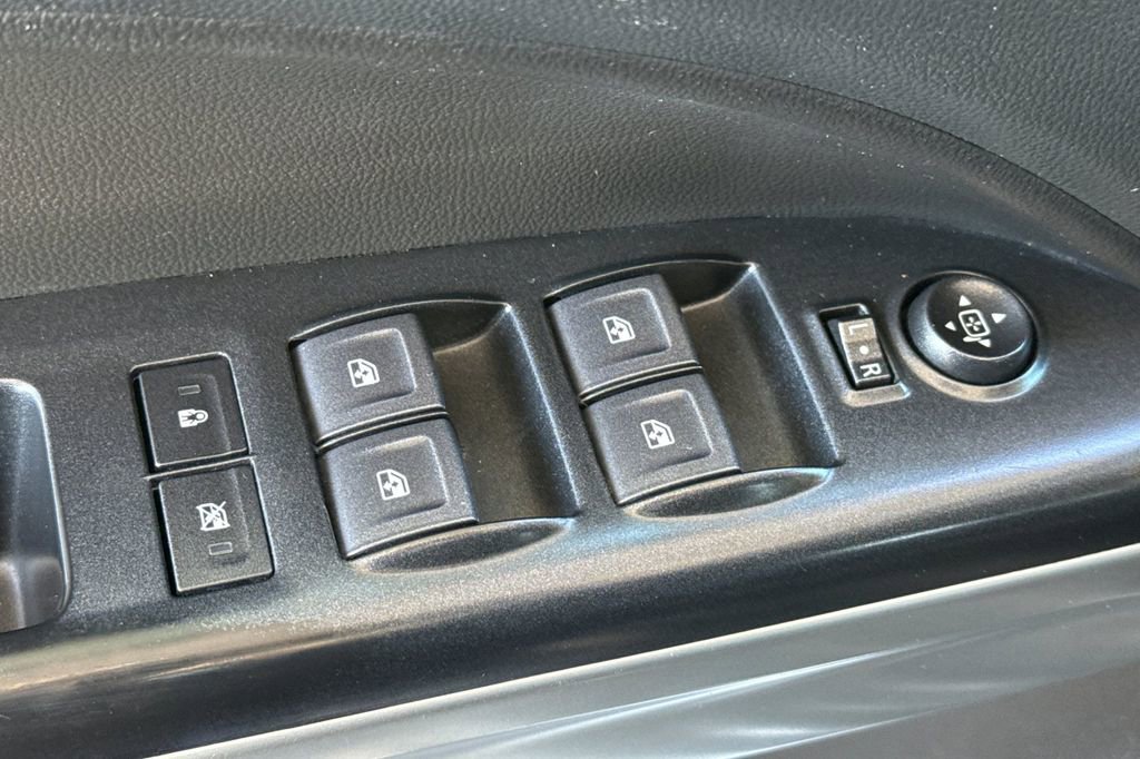 Used 2022 Chevrolet Colorado ZR2 w/ Colorado ZR2 Bison Edition image 18