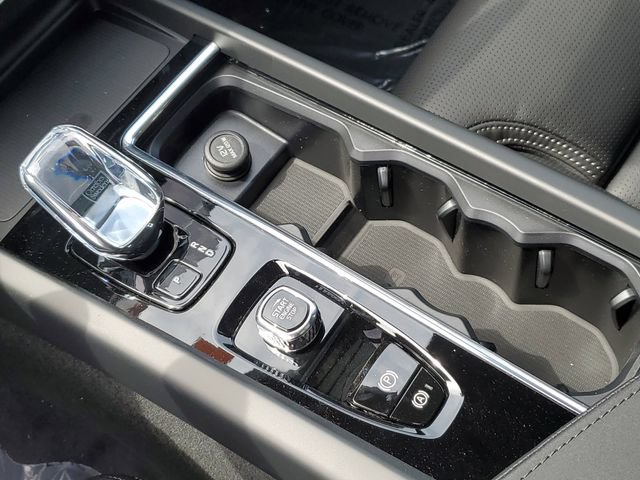 New 2026 Volvo XC60 B5 Ultra w/ Protection Package Premier AWD/4WD image 20