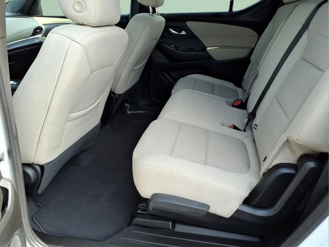 Used 2023 Chevrolet Traverse LS w/ Safety Package FWD image 12