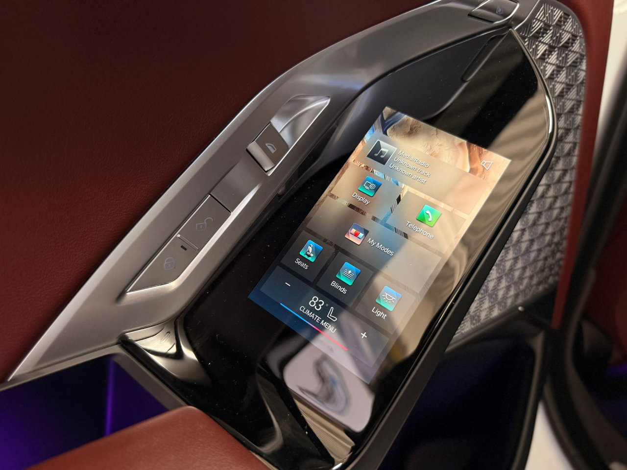 Used 2023 BMW 760i xDrive w/ Executive Package image 23