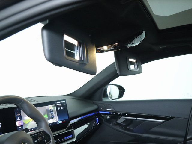 Certified 2025 BMW 530i xDrive w/ Premium Package image 19