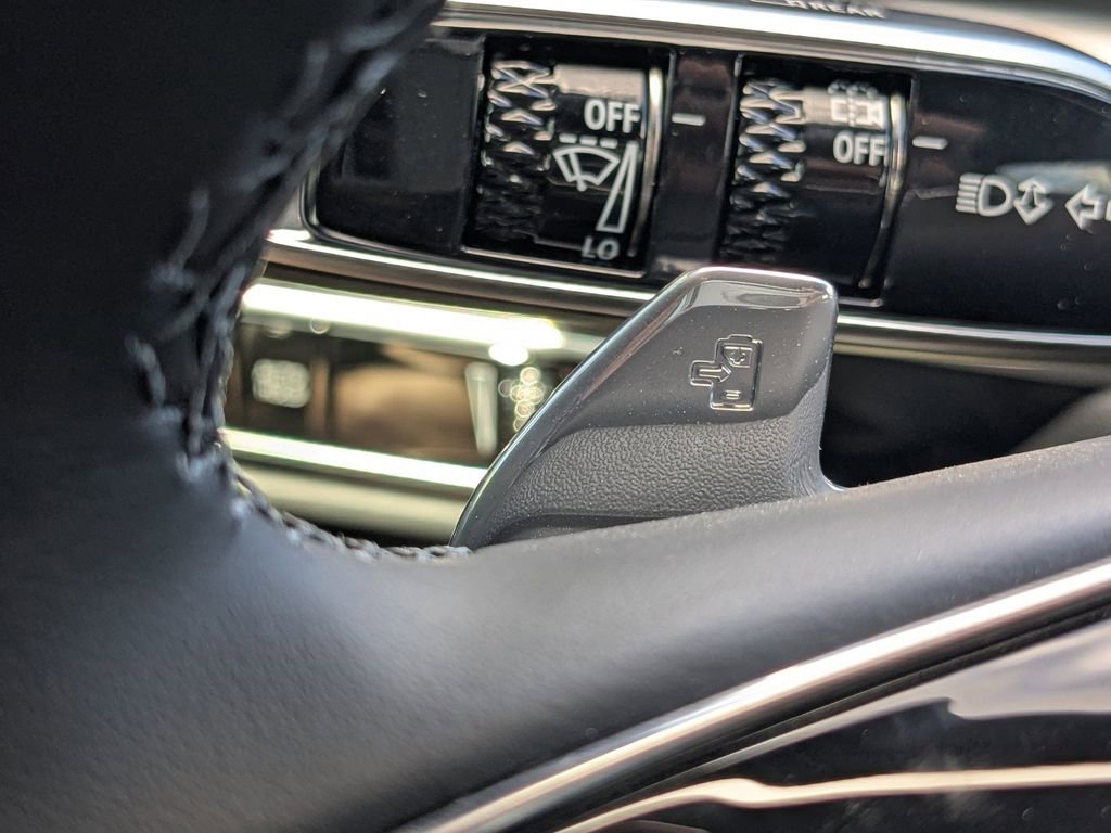 New 2026 Cadillac Lyriq V w/ LPO, Floor Liner Package image 30